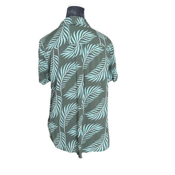 Croft & Barrow Green & White Tropical Leaf Print Shirt Size M - Picture 3 of 5